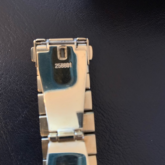 MICHAEL KORS WATCH - USED WITH BOX - Picture 7 of 7